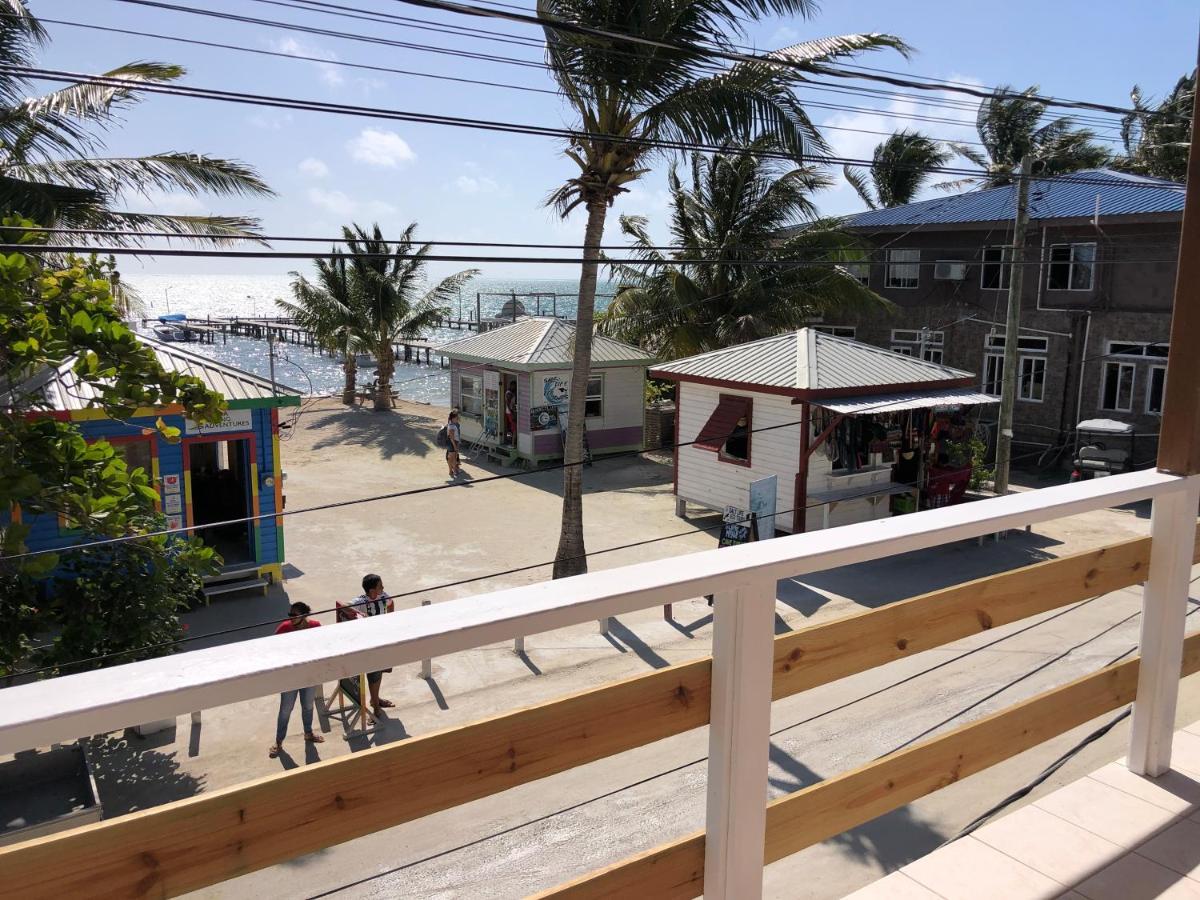 Blue Wave Guest House Caye Caulker Bagian luar foto