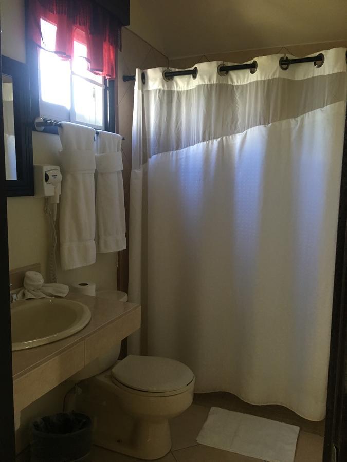 Blue Wave Guest House Caye Caulker Bagian luar foto